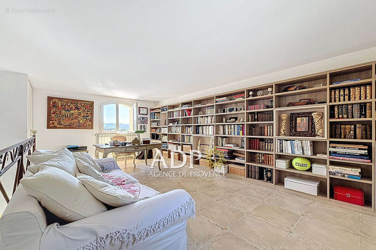 Maison à MOUANS-SARTOUX