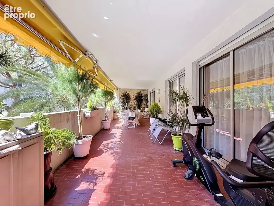 Vente NUE PROPRIETE - Nice / Gorbella - 4 Pièces - Terrasses - Vue Verdure - photo 4