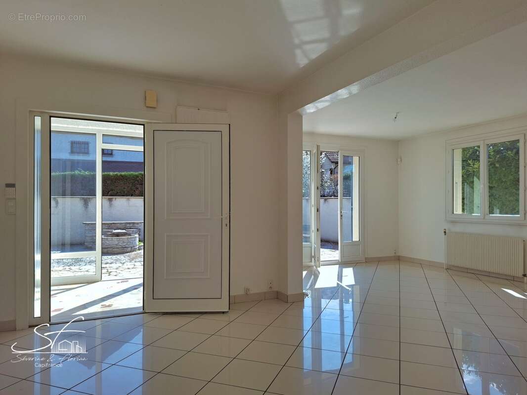 Maison 6 pièces à vendre à CHAPAREILLAN (38) - photo 5
