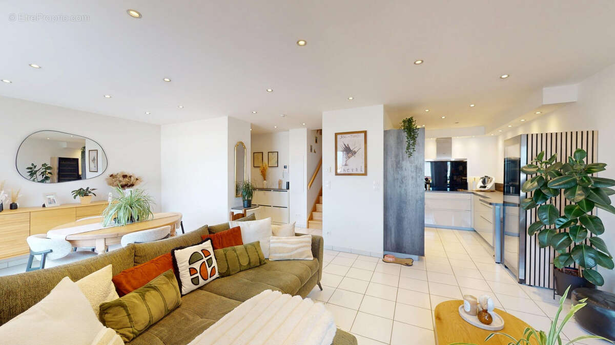 Appartement à ARS-SUR-MOSELLE