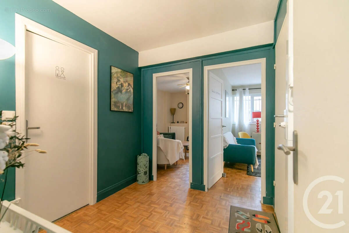 Appartement à SAINT-MAUR-DES-FOSSES