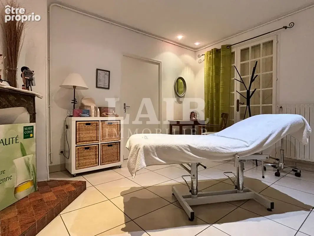 61, A vendre institut de beauté situé dans une grande ville de l'Orne- réf 14514 - photo 2
