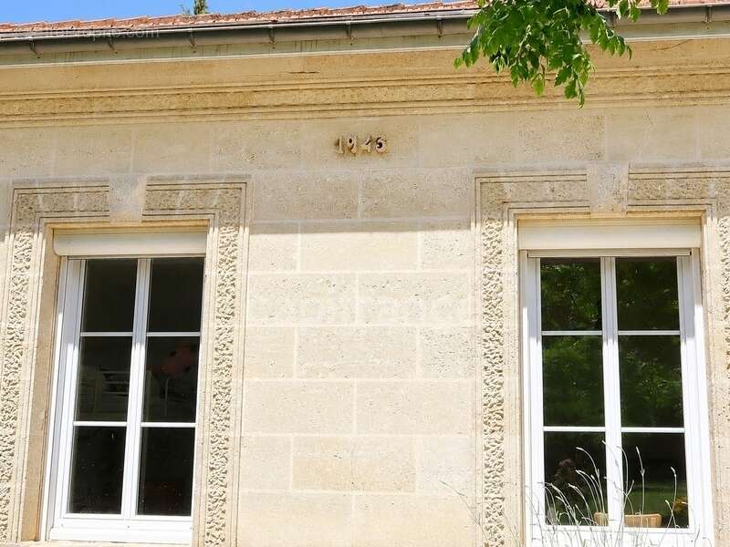 Maison en pierre avec piscine au cœur du Bourgeais - Entre pierre, lumière et nature - Lansac (33) - photo 3