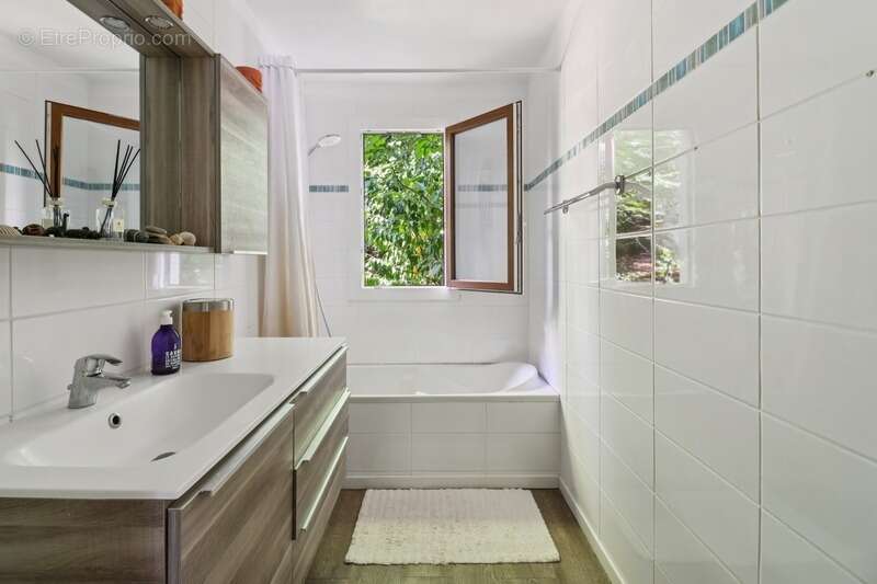 Appartement à GIF-SUR-YVETTE