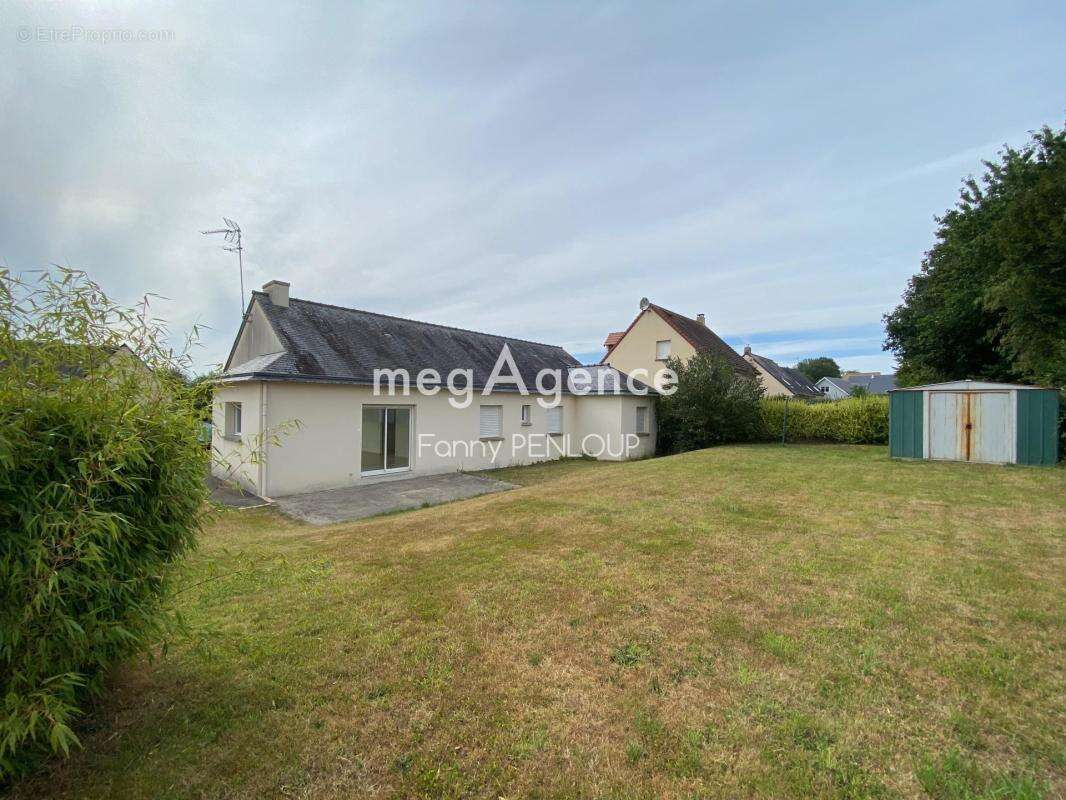 LA COLOMBE - 50800 : Maison de plain-pied de 6 pièces - photo 2
