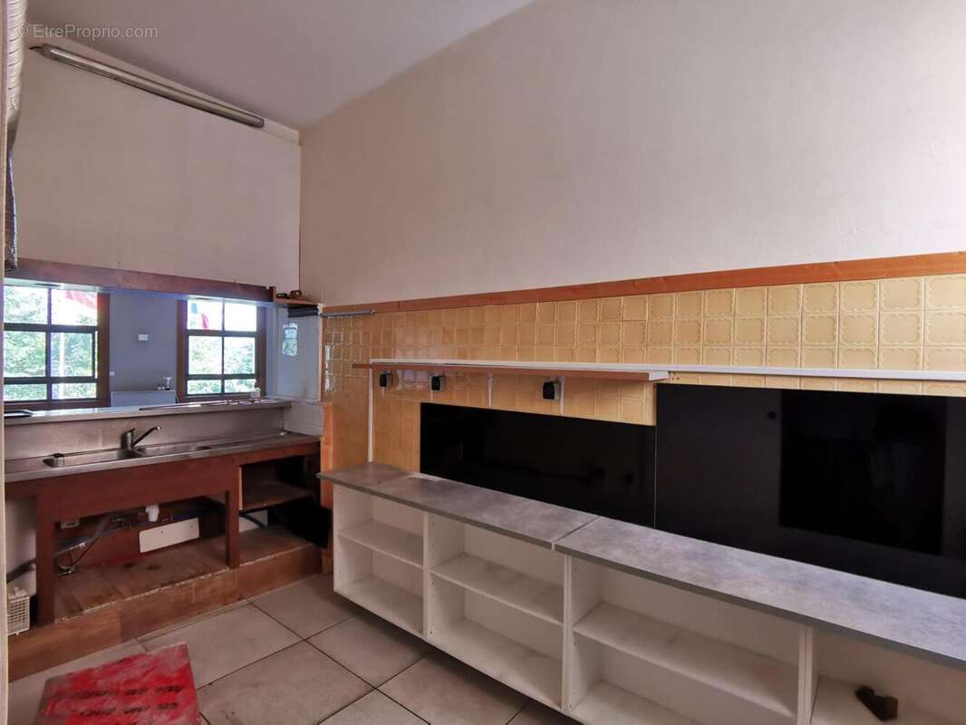Commerce 291 m² à Aubenas  - photo 10