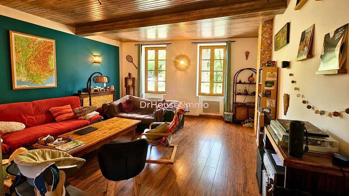 Maison 150 m² à Saint-Antonin-Noble-Val  - photo 12