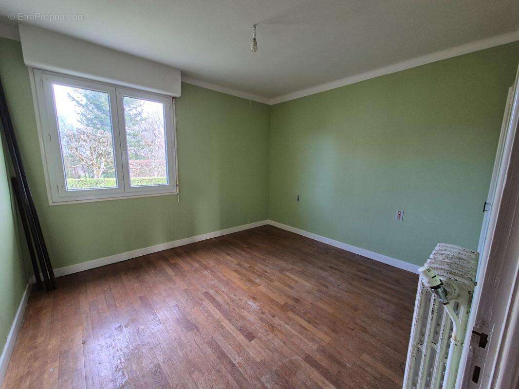Maison Montaignac Sur Doustre 7 pièce(s) 204 m2 - photo 5