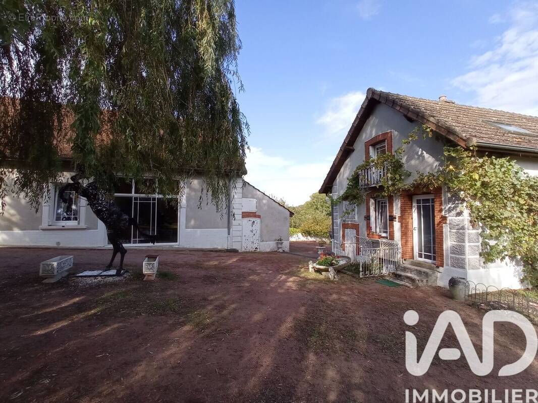 Photo 1 - Maison à SAINT-PRIX-LES-ARNAY