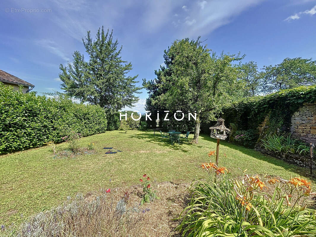 Maison à CHARNAY-LES-MACON