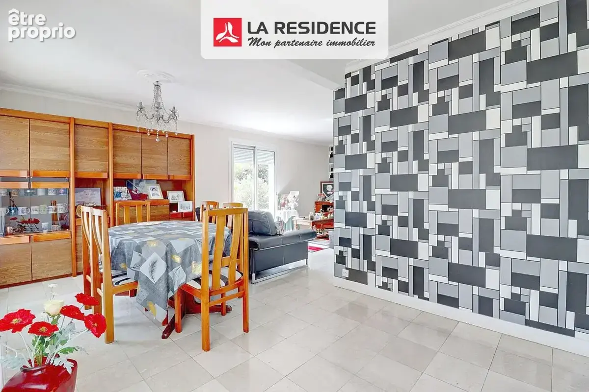 Maison 6 pièces 125 m² à vendre à Cour-Cheverny (41700) - photo 2