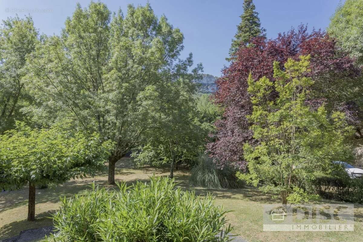Maison de plain-pied avec vue, jardin et grand garage à 2 km de Saint-Antonin-Noble-Val. - photo 25