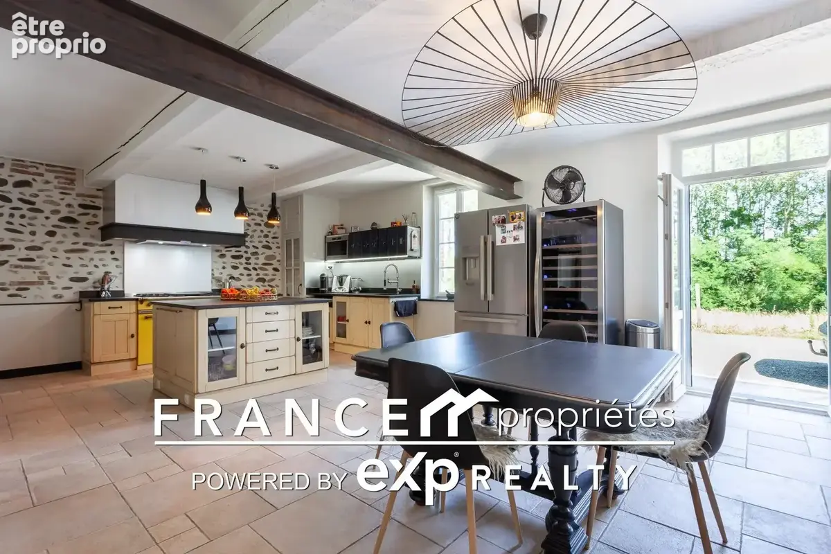 Maison 245 m² à Carbonne  - photo 4