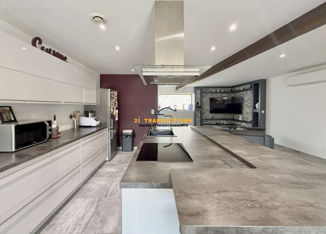 Appartement à CHATEAUNEUF