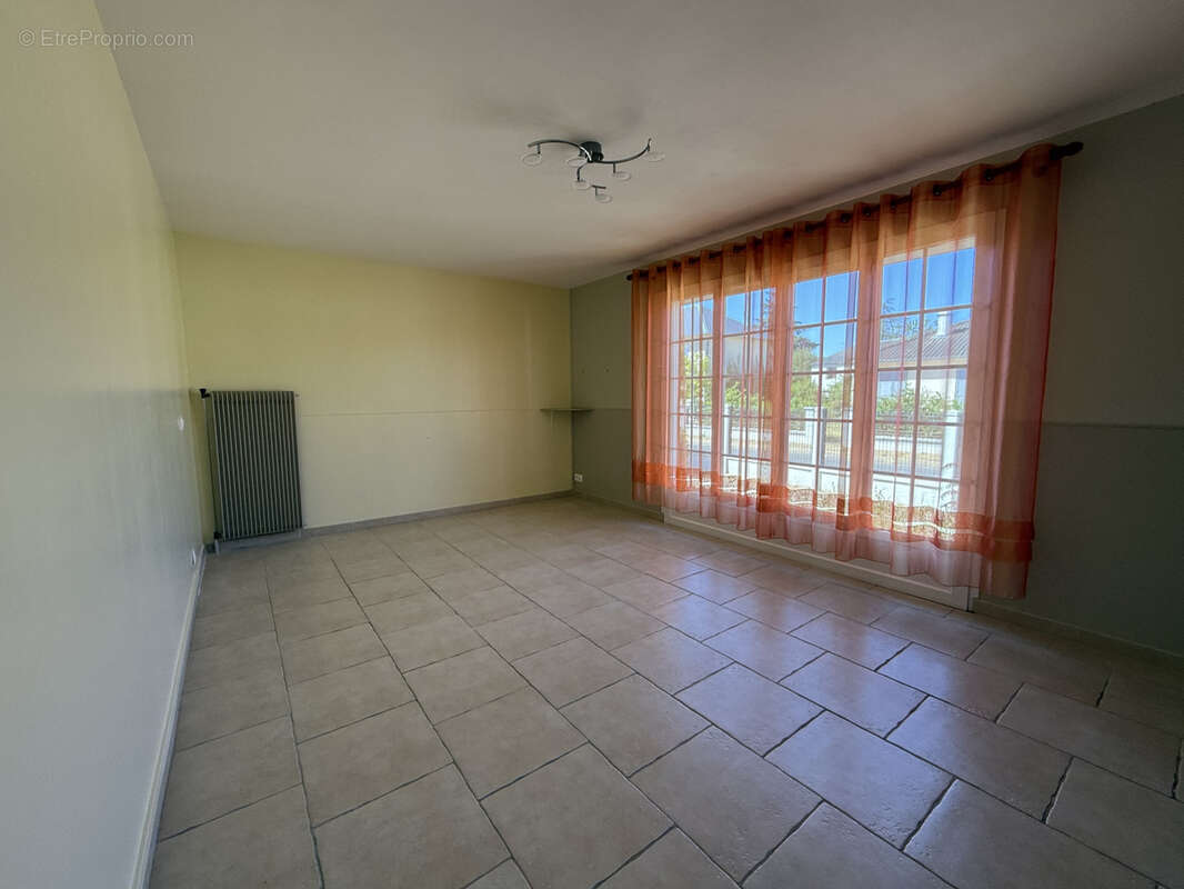 Maison de plain-pied - Salbris - photo 6