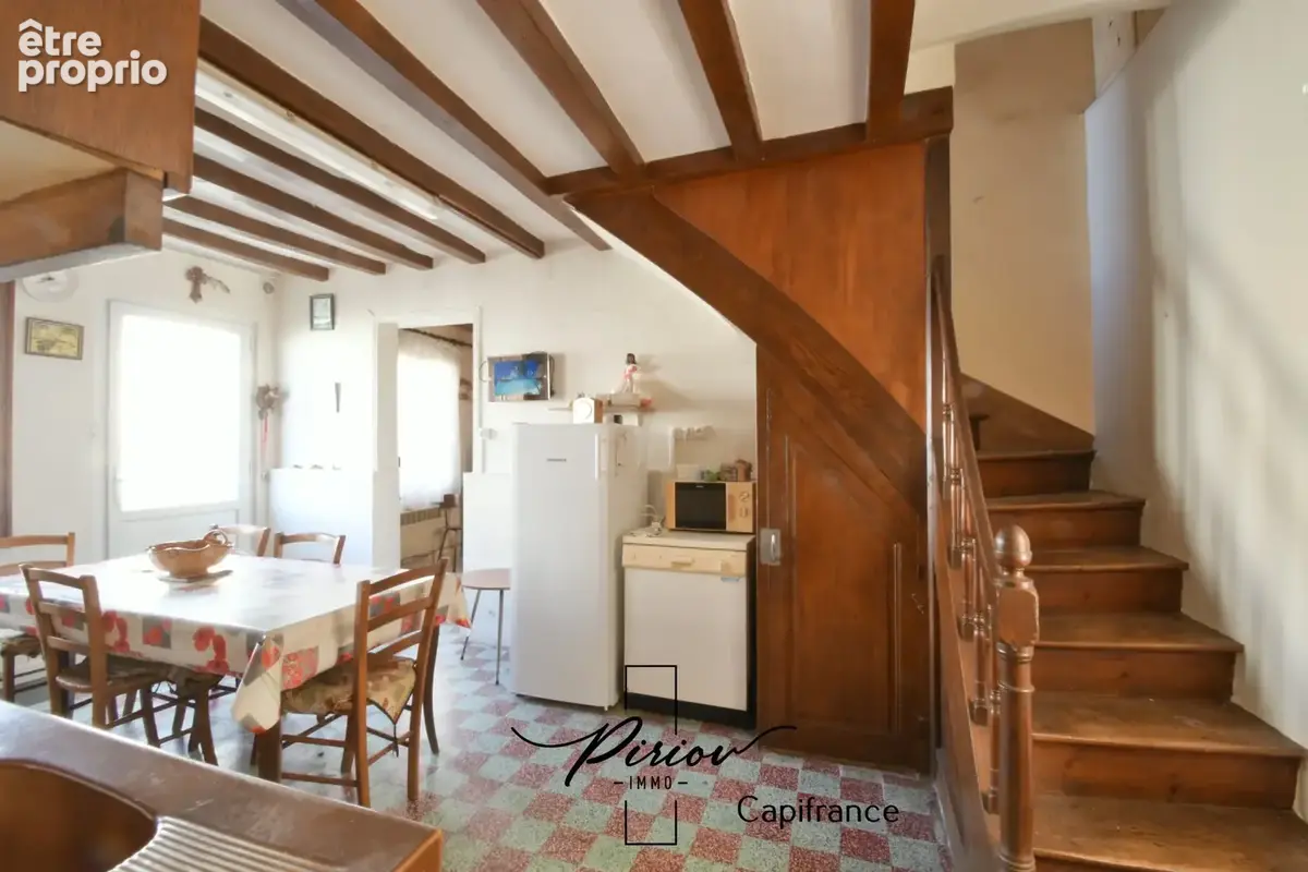 Nueil-sur-layon – vie de plain-pied – 3 chambres – dépendances – terrain clos - photo 2
