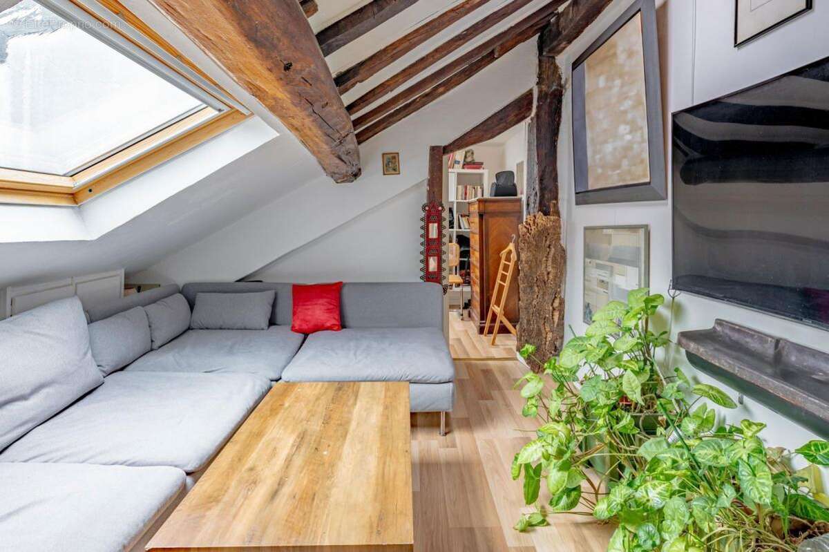 Appartement à PARIS-2E