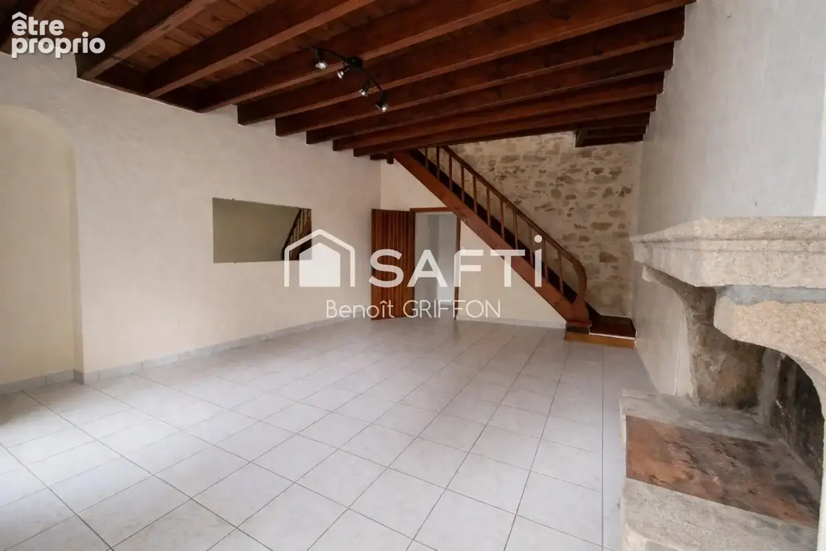 Photo 1 - Maison à LES LANDES-GENUSSON