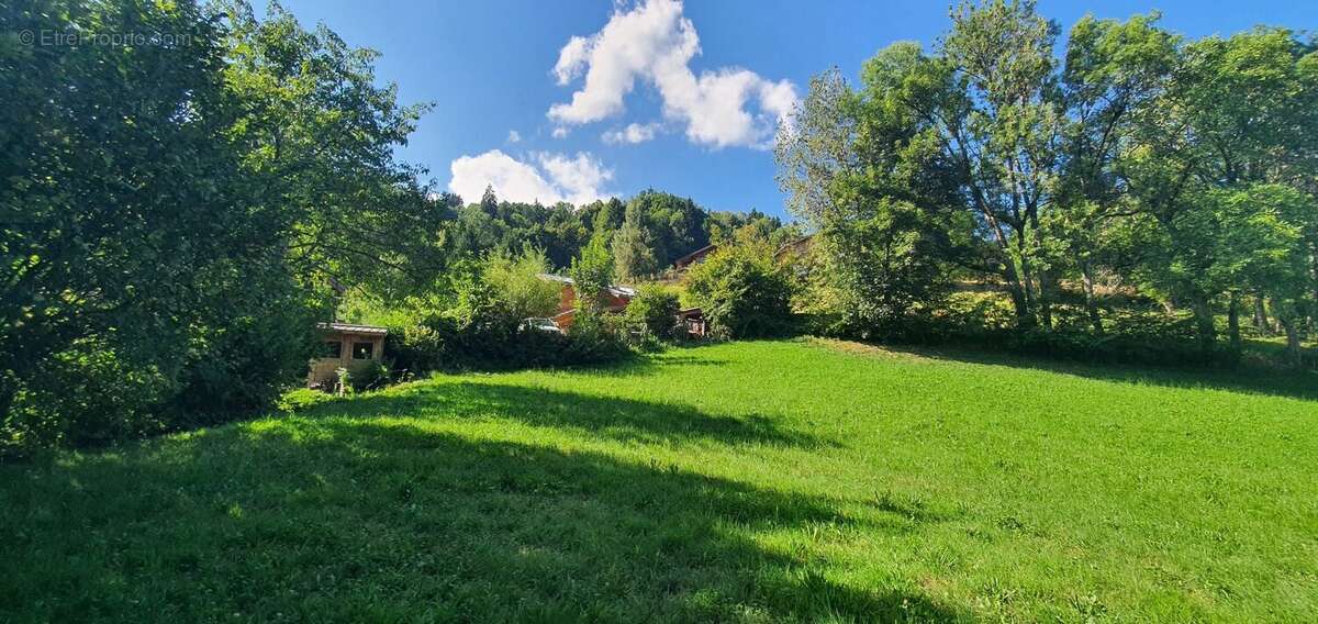 Terrain à SAINT-GERVAIS-LES-BAINS