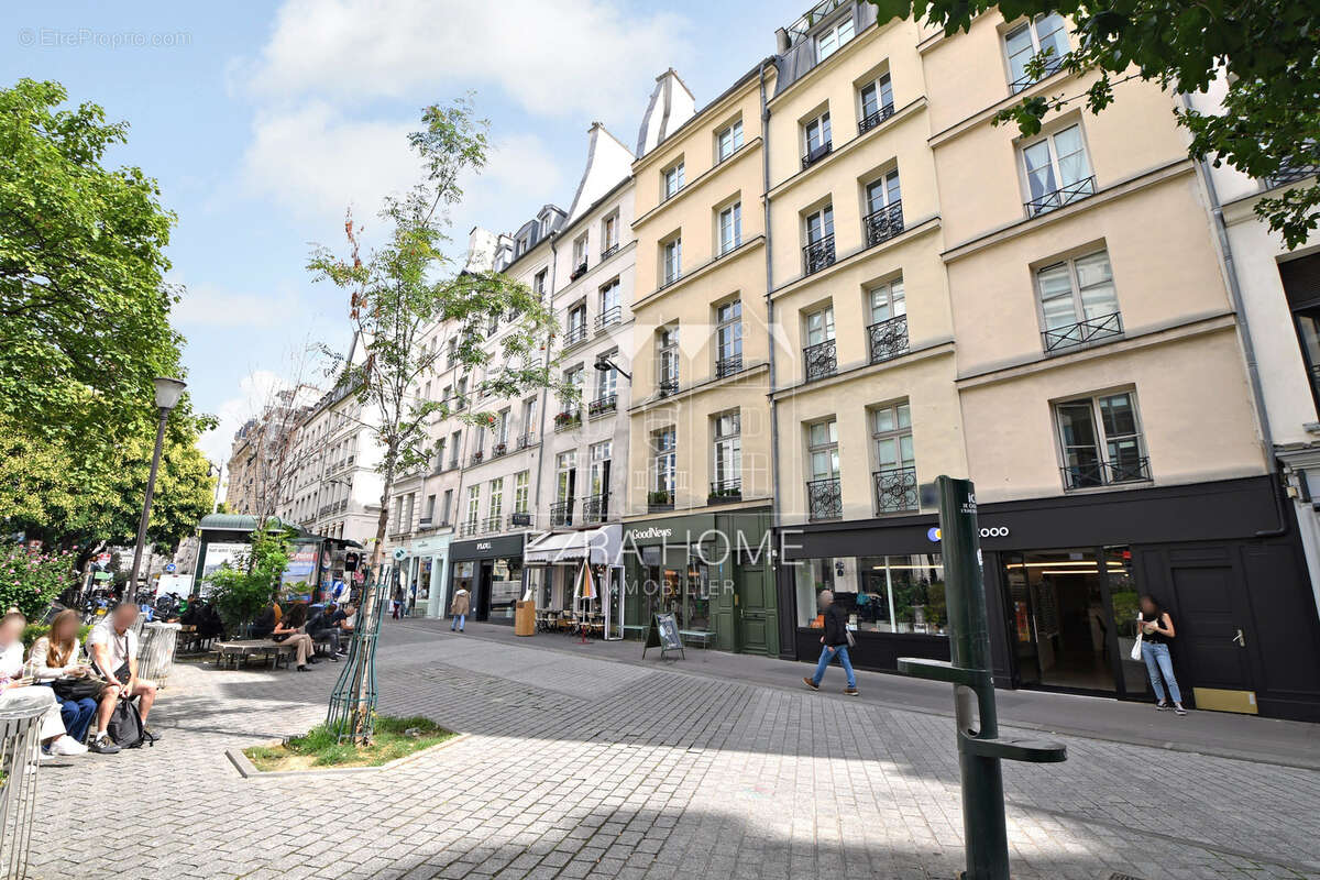 Appartement à PARIS-2E