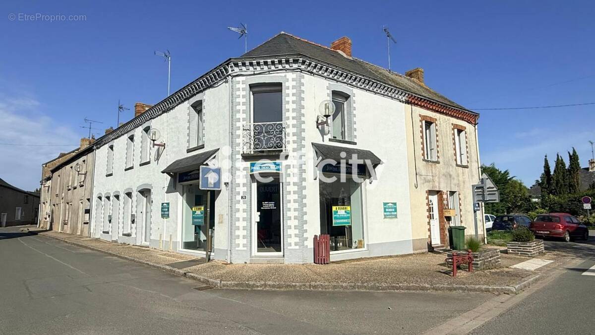Commerce à SAINT-VINCENT-DES-LANDES
