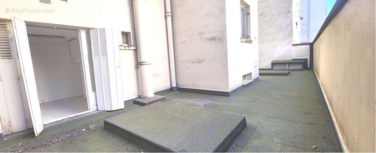 Appartement 79 m² à Paris-19e  - photo 2