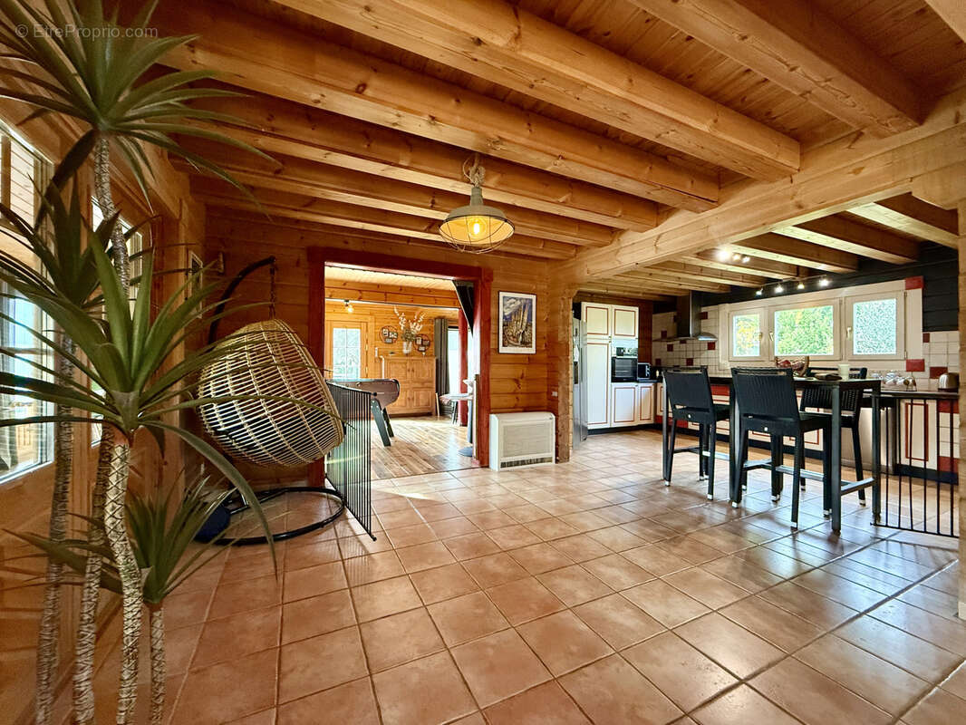 Maison à L&#039;ISLE-JOURDAIN