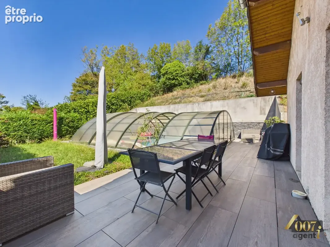 Maison 10 pièces 210 m² à vendre à Sainte-Helene-Du-Lac (73800) - photo 3