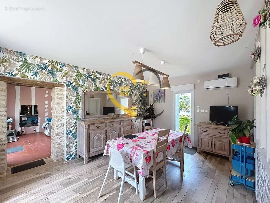 Maison à LA CELLE-CONDE