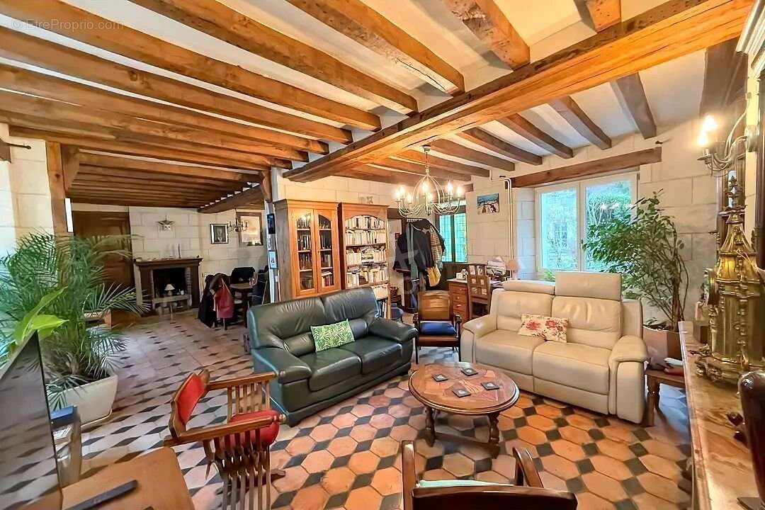 Maison à LE COUDRAY-MACOUARD