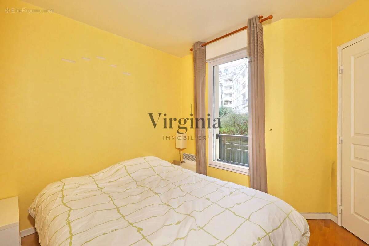 Appartement à CHARENTON-LE-PONT
