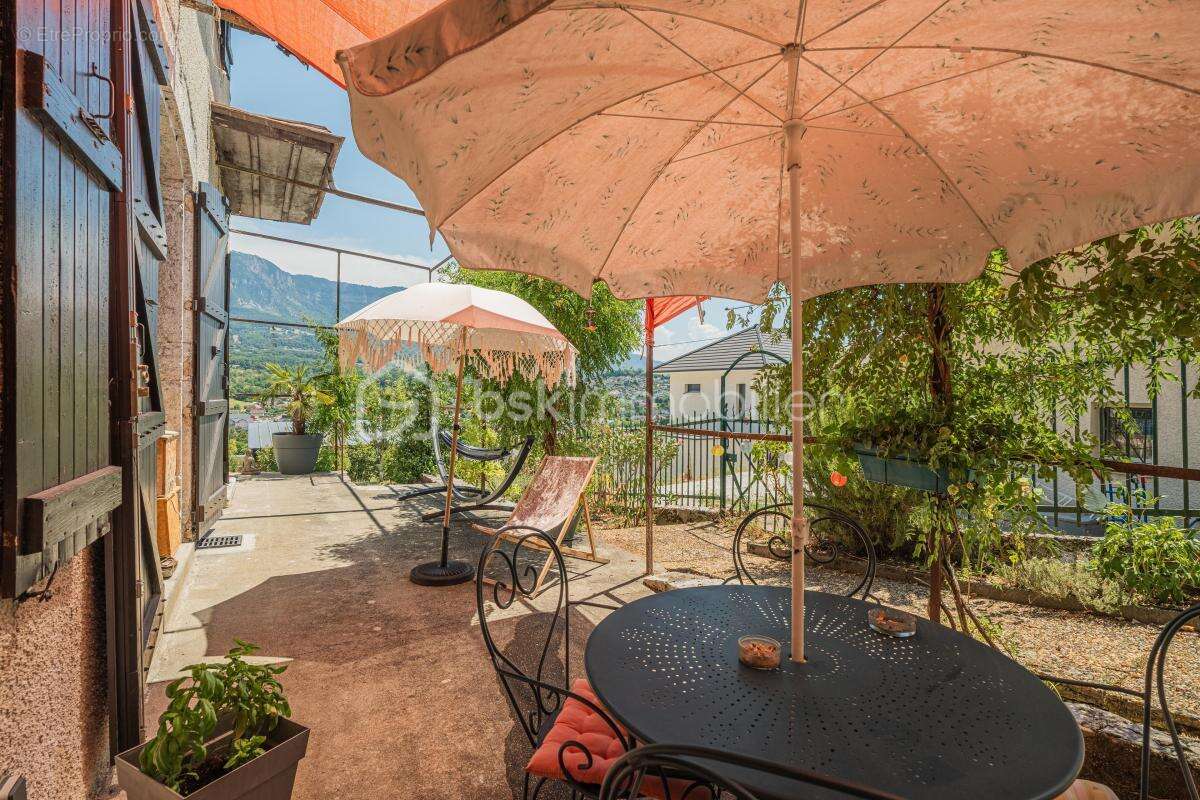 Maison de caractère rénovée – Vue dégagée – Proche Aix-les-Bains - photo 11