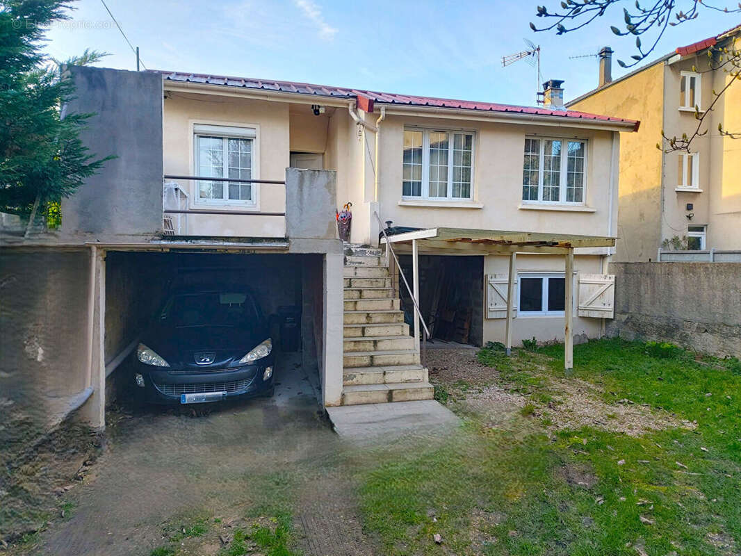 Maison à LES PAVILLONS-SOUS-BOIS