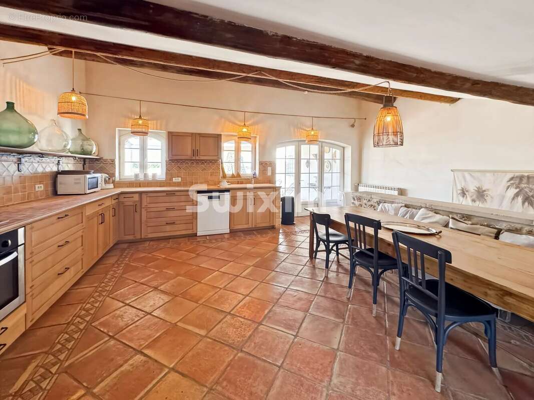 Maison à SAINTE-CECILE-LES-VIGNES