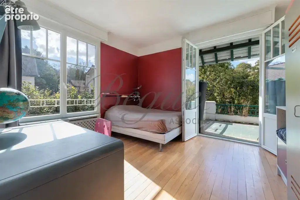 Vaucresson – Maison des années 1930 de 230 m², 4 chambres, jardin de 494 m² – Hauts-de-Seine, Île-de-France - photo 15