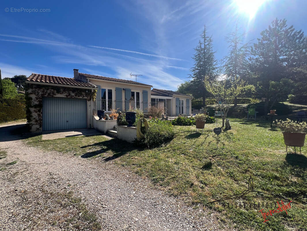 Maison à VAISON-LA-ROMAINE