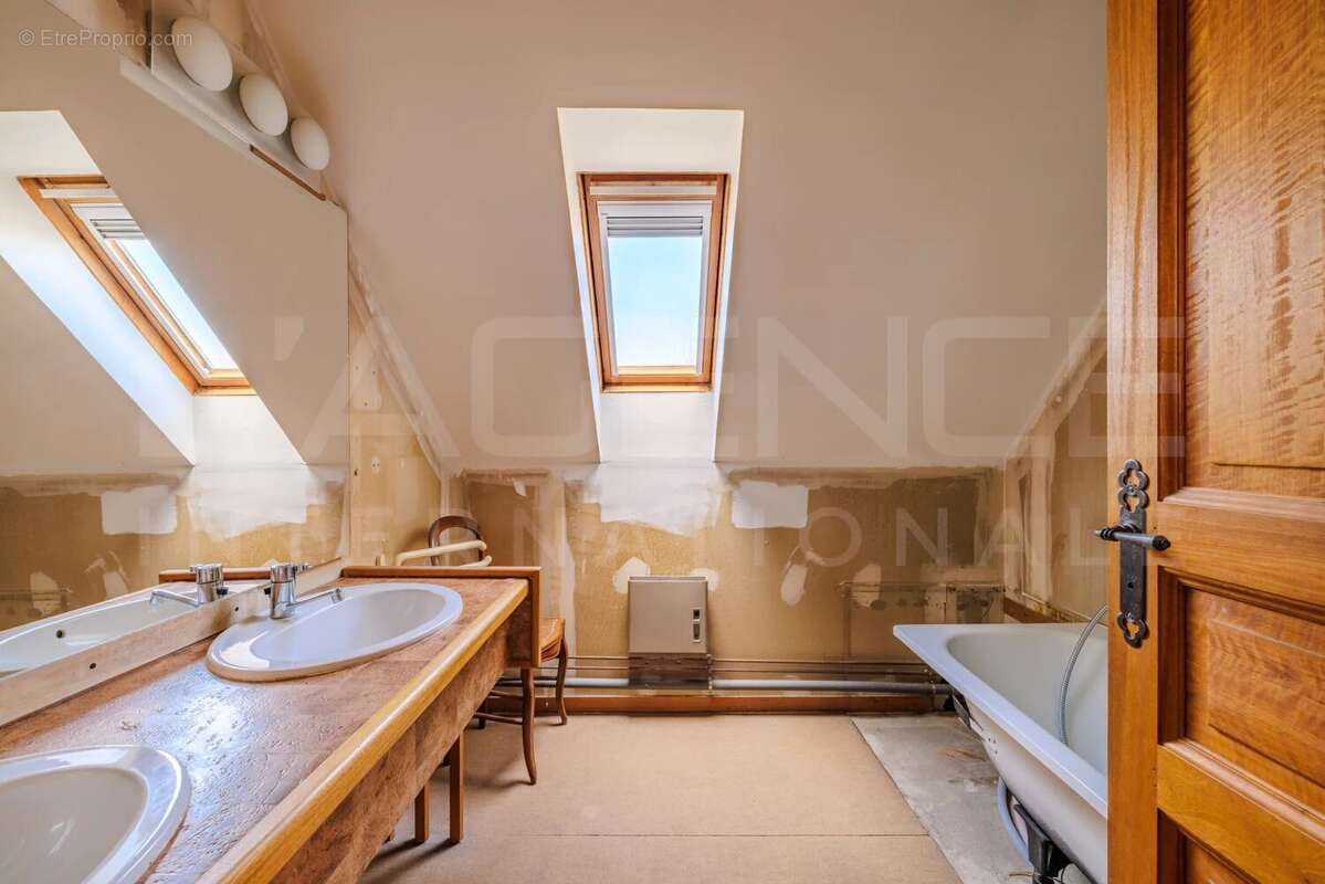 Maison à VILLEPREUX