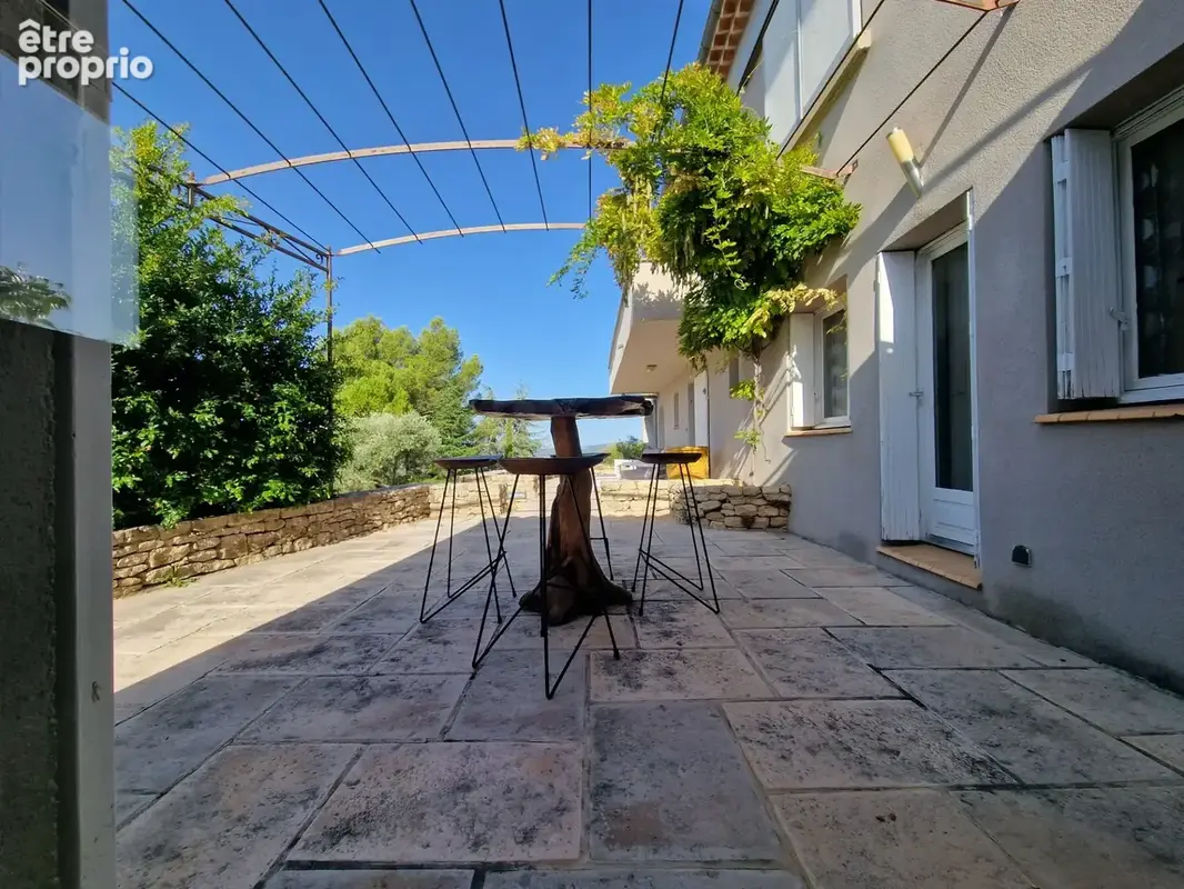 Propriete VILLA avec PISCINE et  PARC vendre 8 pièces secteur SAIGNON (84) - photo 24