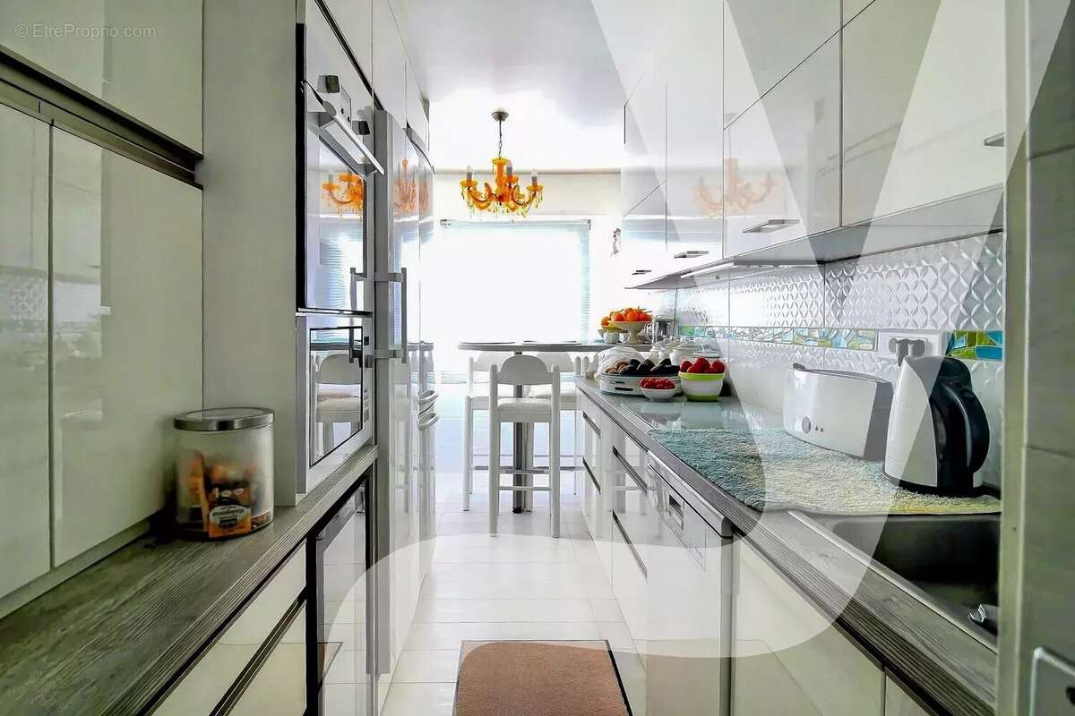 Appartement à PARIS-12E