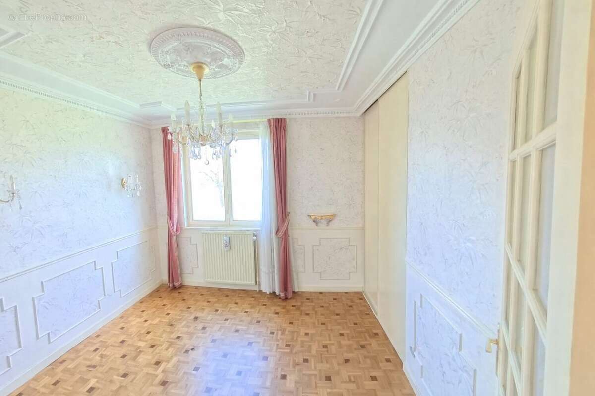 Maison à LA TALAUDIERE