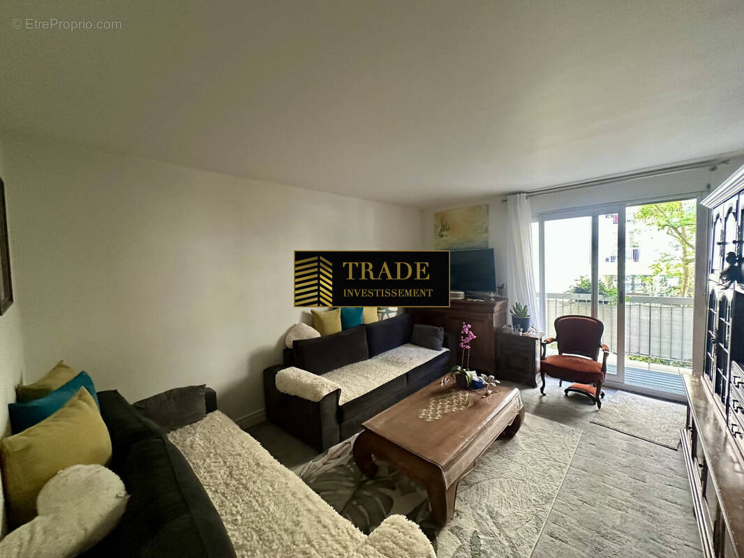Appartement à PARIS-11E