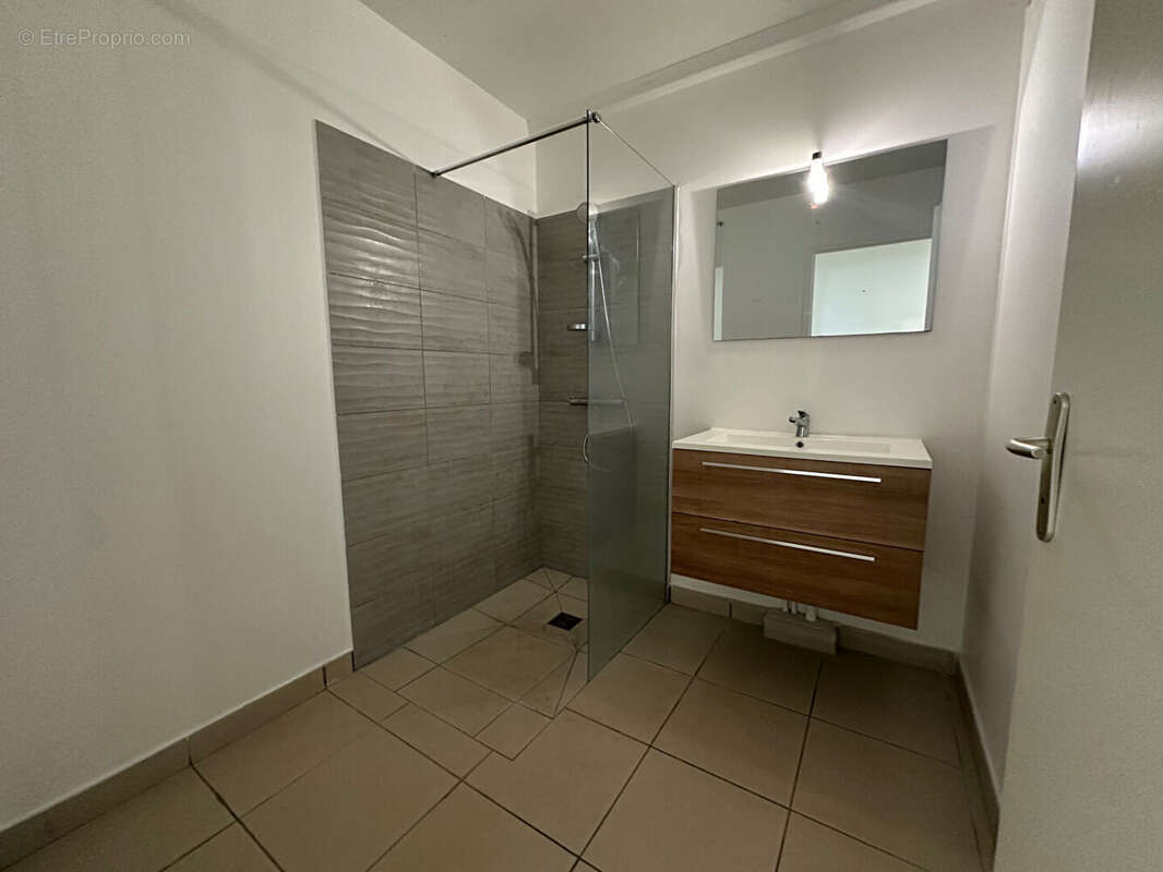 Appartement Fort De France 3 pièce(s) 61.75 m2 - photo 8