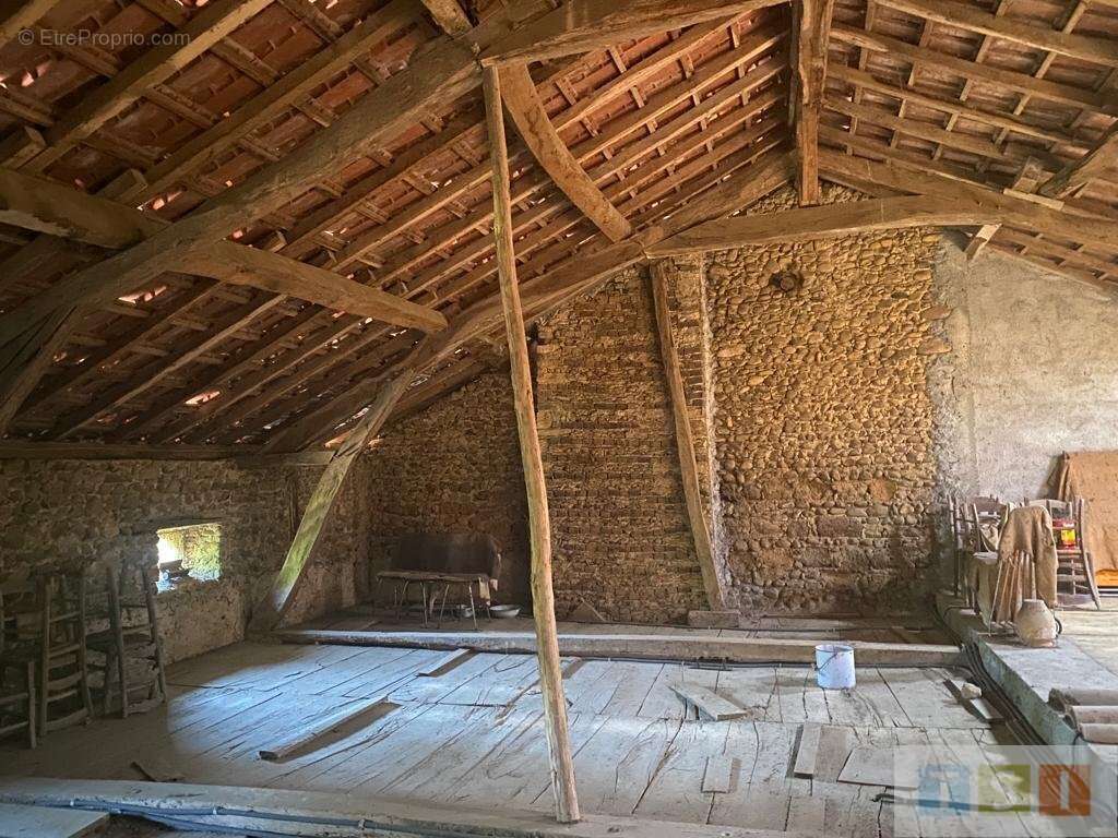 Maison à CAZARIL-TAMBOURES