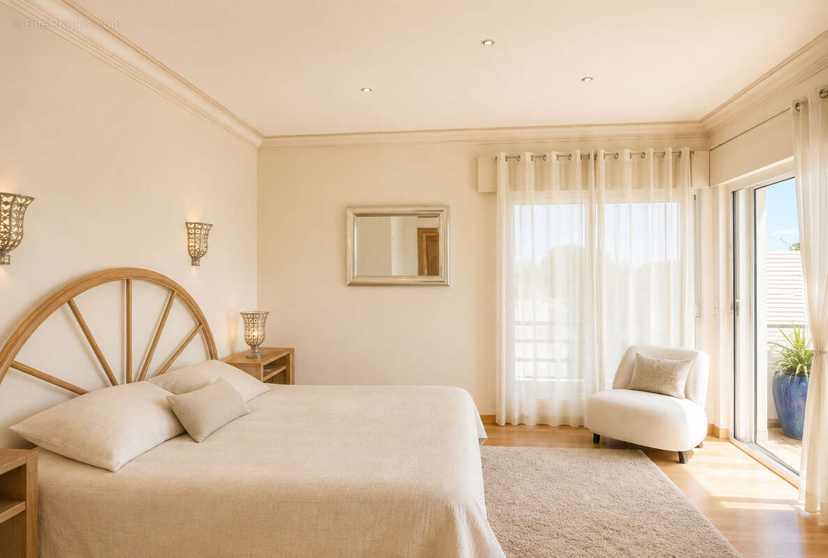 A vendre villa vue mer avec 3 chambres et piscine a saint aygulf - photo 10