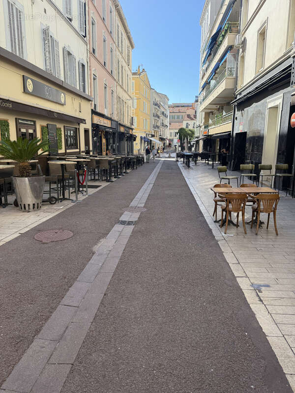 Commerce à CANNES