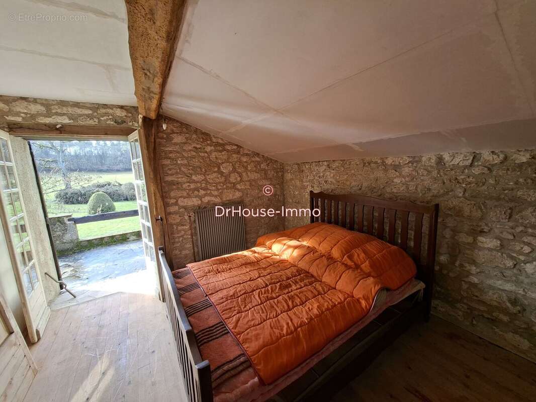 Maison 190 m² à Razac-De-Saussignac  - photo 17