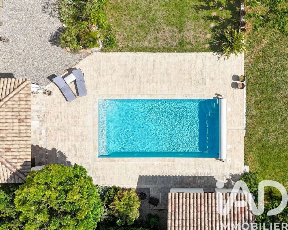 Maison 159 m² à Saint-Maximin-La-Sainte-Baume  - photo 8