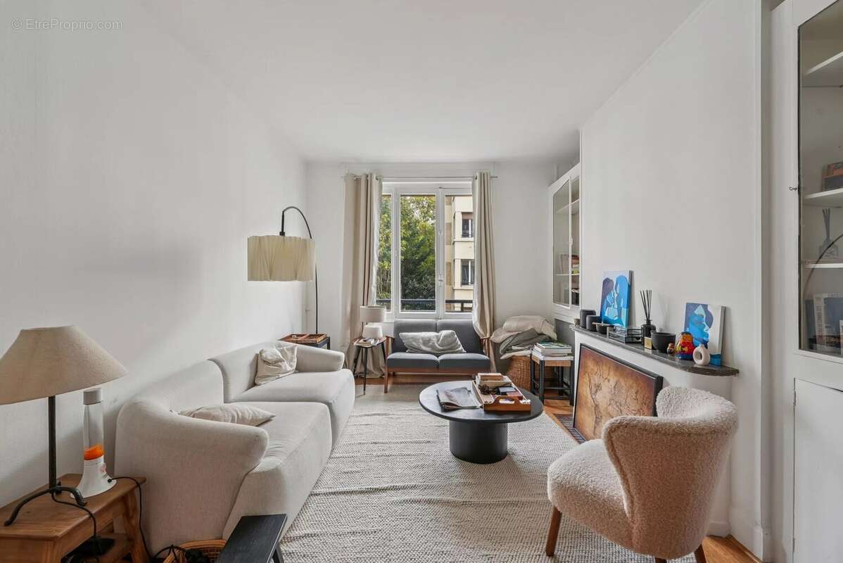 Appartement à NEUILLY-SUR-SEINE