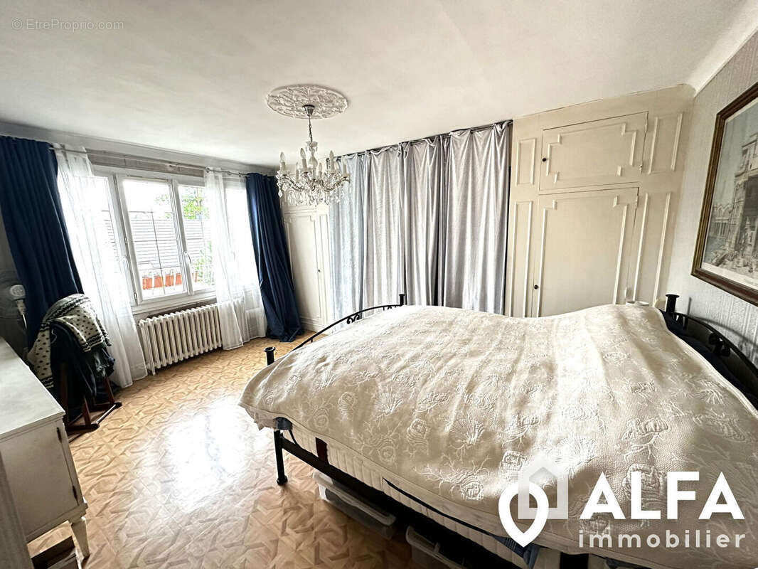 Maison à SAINT-GRATIEN