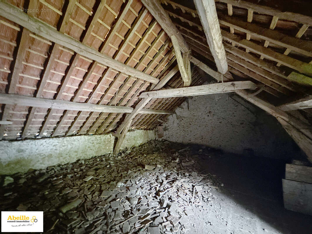 Maison à SAINT-MAURICE-MONTCOURONNE